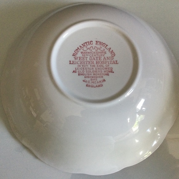 Vintage Ironstone Romantic England Serving Bowl - Picture 4 of 6
